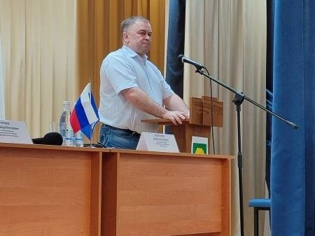 В п. Пахомово глава администрации Юрий Волченков провёл встречу с жителями, на которой представил отчет о деятельности администрации за 2025 год и планах на 2026..